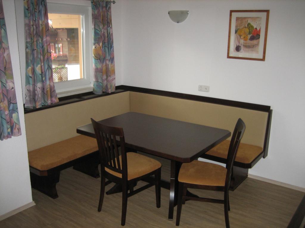 Haus Barbara Breuer Apartment Neukirchen am Großvenediger Стая снимка